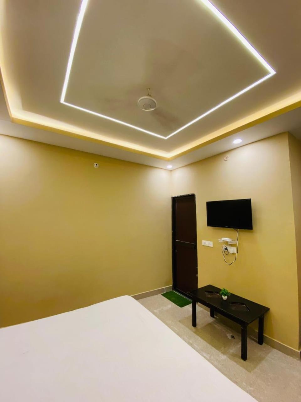 Shree Janki Palace 호텔 Ayodhya 외부 사진